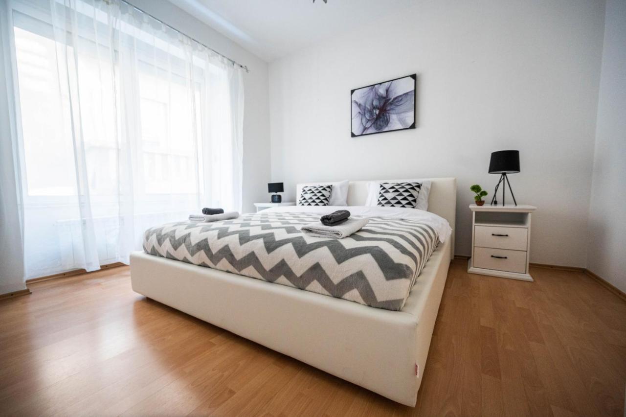 Bright And Modern 1Bdr Apartment In The Center SJJ Exteriér fotografie
