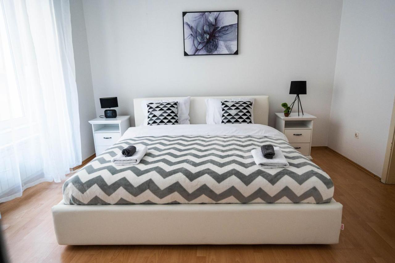 Bright And Modern 1Bdr Apartment In The Center SJJ Exteriér fotografie